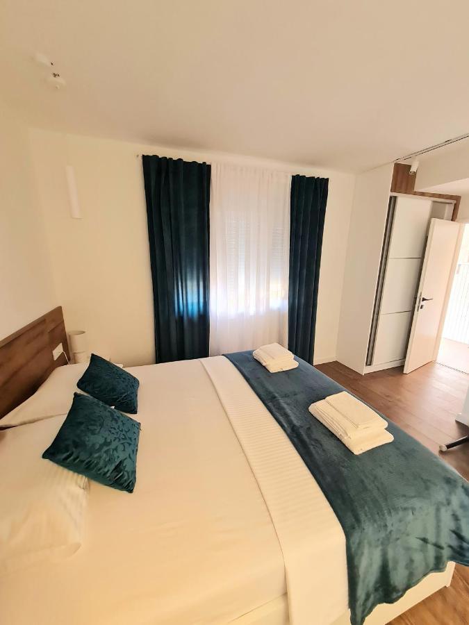 Didova Kuca Villa Brodarica  Buitenkant foto