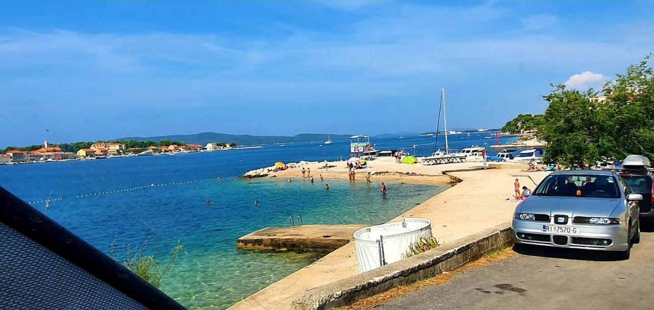 Didova Kuca Villa Brodarica  Buitenkant foto